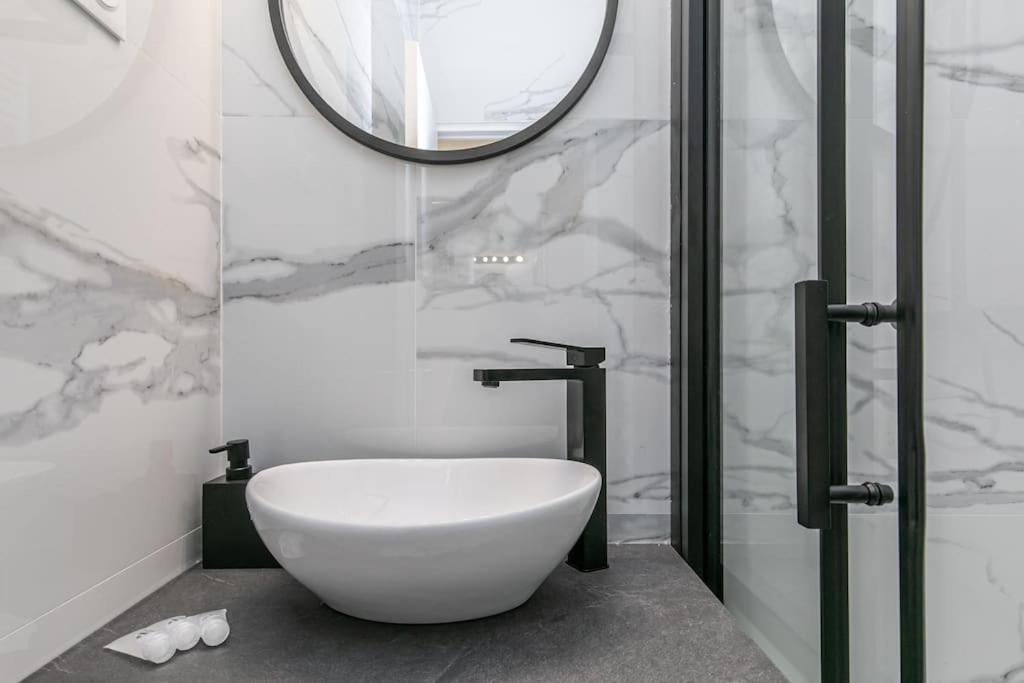 Mba Splendide Appart - Le Raincy - Banlieue Paris Вильмомбль Экстерьер фото